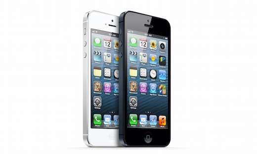 2012-iphone5-apple-white-black-front-display-screen-comparison